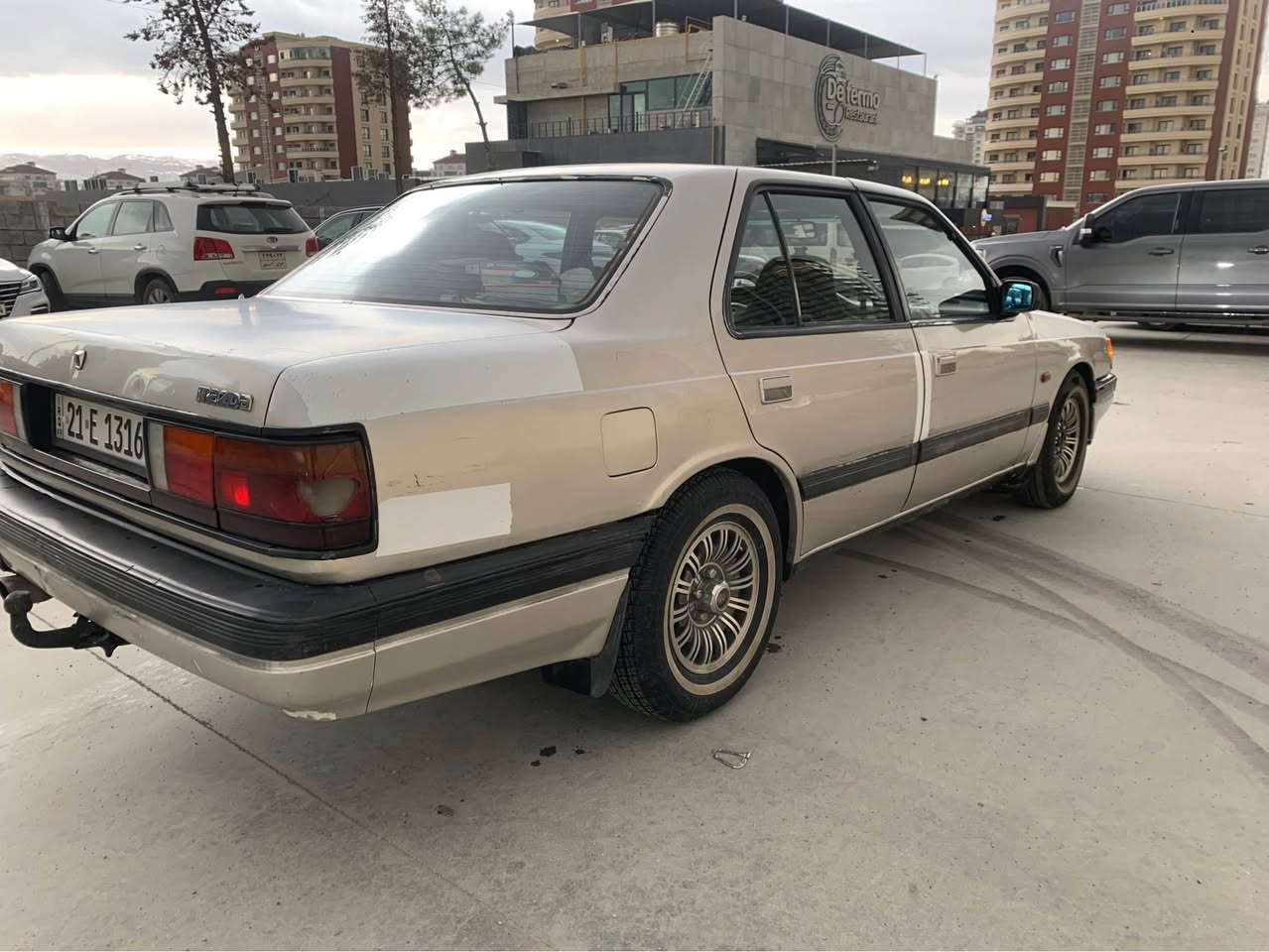 سەرەتا بە ناوی خوای گەورە
مازدا ٩٢٩ 
مۆدێل ١٩٩١
گێڕ و مەکینەی بەطە 
گێڕ ئۆتۆماتیک
گێڕ و مەکینەی بە شەرت 
تەبرید و گەرمی بە شەرت 
٤ تایە و ویلی لۆک
قفل مەرکەزی جام کارەبا 
رەقەم سلێمانی سەنەوی ٦ مانگە بەسەرچوە
بەشەرتی تەحویل و غرامە
موس و بڕاوە و وەرگەڕاو بە شەرت
کامل کارەبای مەزبوتە و بەشەرت
شاشە ئایپادە و لایت زینۆنە
سەیارەکە کامل جایز و مەزبوتە ماشەلای لێبێت
شوێن سلێمانی 
سعری ٤٠ وەرەقە و معمالەیەکی کەم 
ڕەقەم مۆبایل و واتسئاپ و فایبەر
0️⃣7️⃣7️⃣2️⃣2️⃣4️⃣2️⃣5️⃣2️⃣6️⃣2️⃣
*********** السليمانية, العراق
