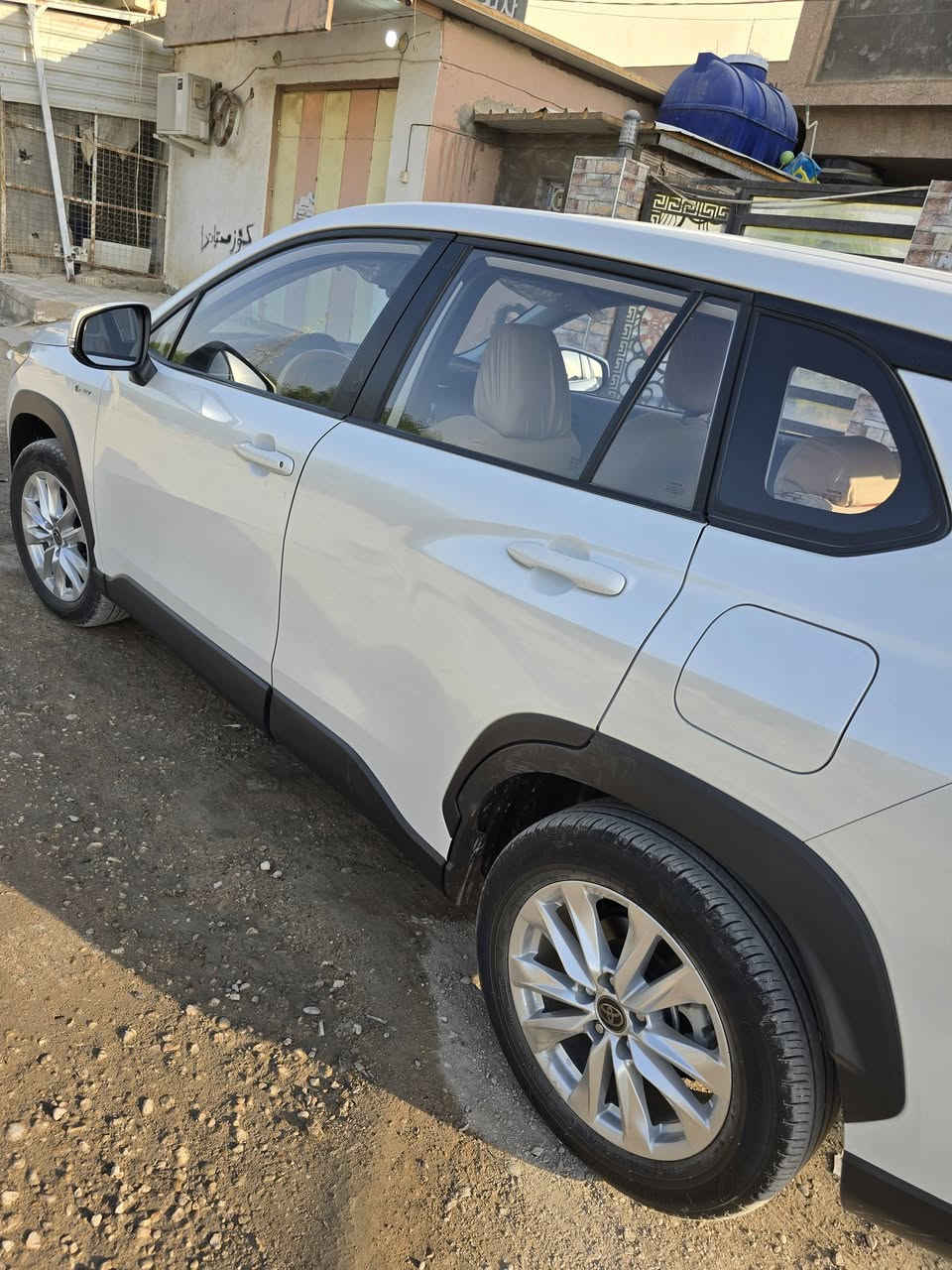 تويوتا كورلا كروس هايبرد 
رقم بغداد مشروع وطني باسمي
السعر170ورقه

‏‎موديل 2024‼️
ماشيه15الف
‏‎بصمه تشغيل 
كامره خلفيه 
فتحه سقف 
دخول ذكي
‏‎ويل كب حجم 17 
تبريد قطعتين 
‏‎هندبريك كهرباء 
‏‎شاشه كبيره 
كامره خلفيه 
اريل نفكيتر 
مكينه 2.0 
تحكم ستيرن 

‏‎

‏‎العنوان  الحله الهاشميه ***********واتساب
***********اتصال
