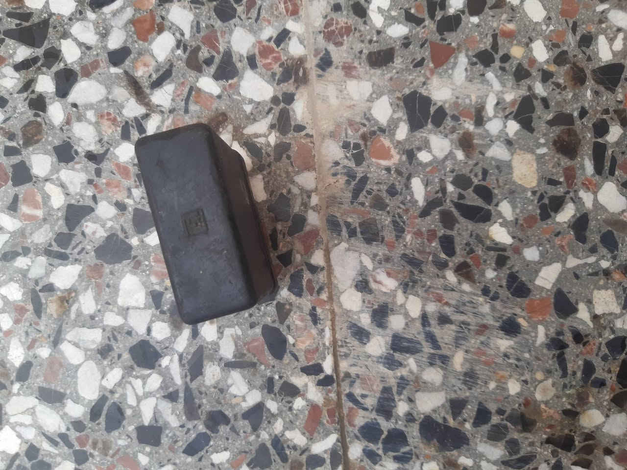 السلام عليكم
غراض للبيع كلمن وسعرة مكاني مدينة الصدر 
***********
