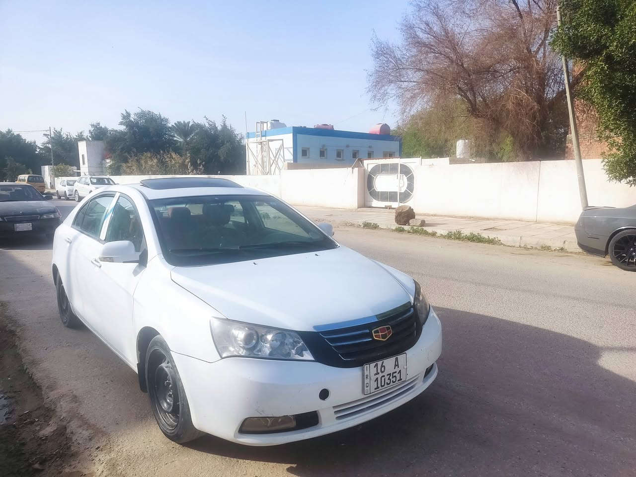 السلام عليكم.جيلي امگراند c7 2013. رقم انكليزي سنويه بأسمي .السياره جديده .بيه .مشكله بالگير .مكان السياره النجف .الكوفه. السعر 40وبيه مجال تحويل مباشر  للاستفسار الاتصال ***********
