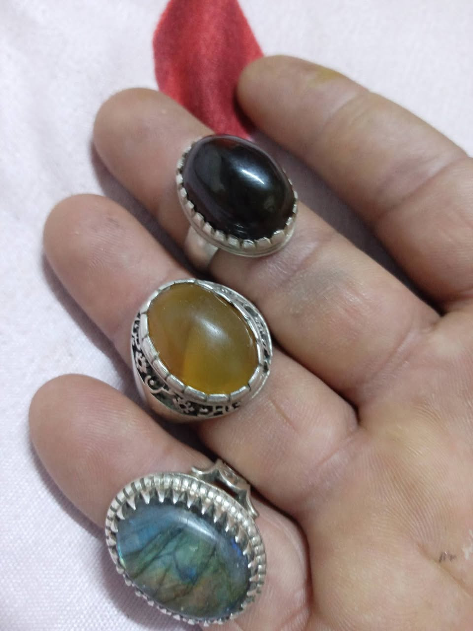 مره خصت مدير الكروب(٣)محابس واحدثكيل كلش وثنين وصط سعرهن كلهن(٨٠)قفل قفل مكاني حيانيه


**إذا كنت صاحب هذا الإعلان وتريد حذفه لأي سبب، رجاءا أرسل رسالة إلى الدعم الفني**