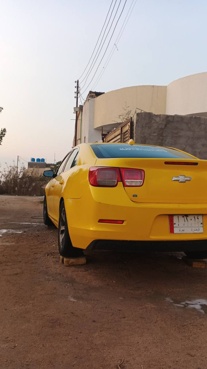 ماليبو 2014 وارد امريكي 
محرك 2500 كير 6 نمر 
شاشه كامره 
قفل سرعه 
اشاير بلمري 
تايرات جدد 
باتري جديد 
حداده 70%
كشن جلد ومخمل 
منضومه البانزين جديده وبلكات 
سياره جاهزه سنويه بعدها ما منتهيه مصفره هيئه وغرامات السعر 73 
*********** تواصل واتساب البصرة, العراق
