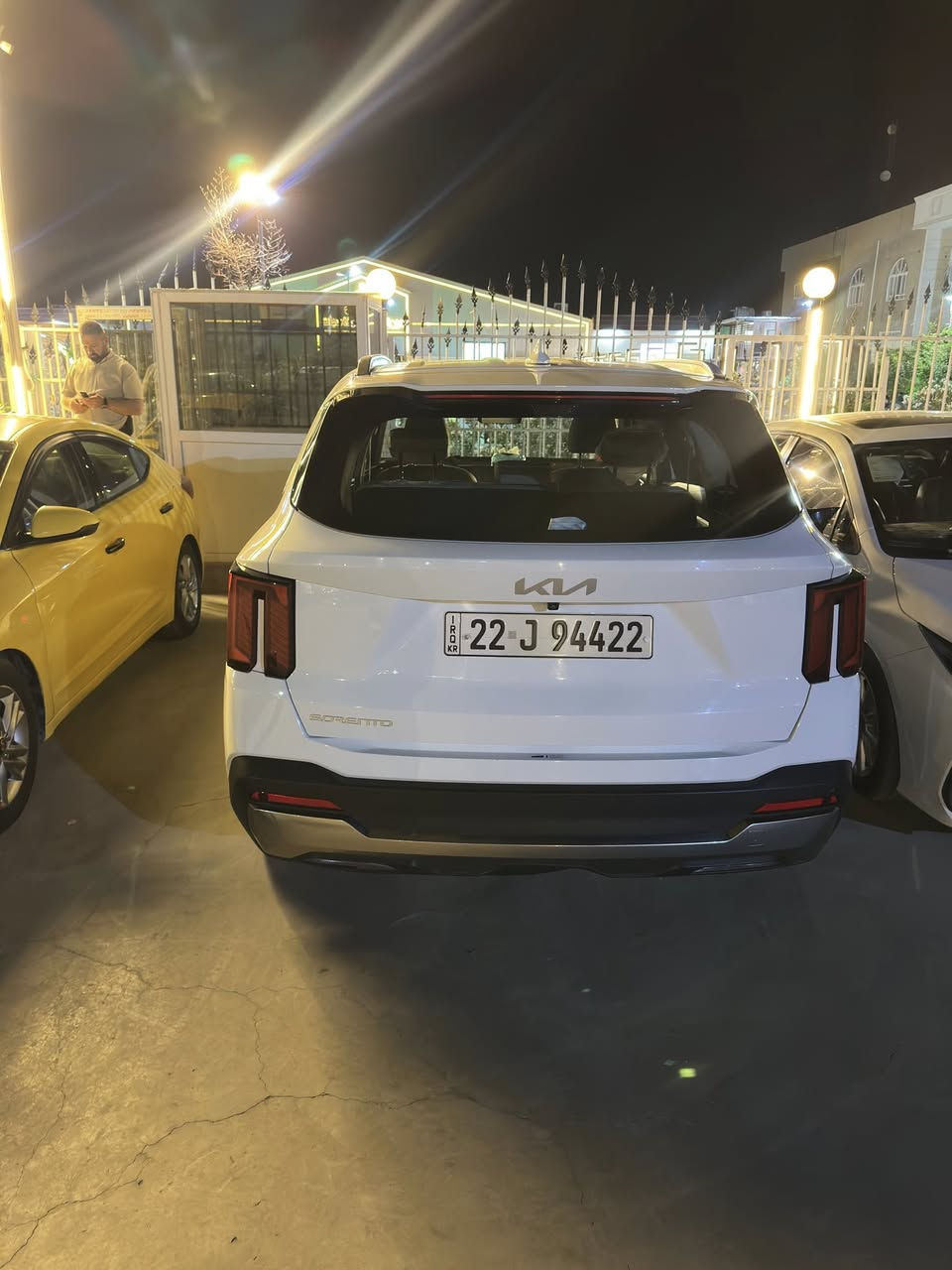 Kia سورنتو 2025خليجي كفاله عامة 
ماشيا ٤٠ كيلو متر. 
فول موصفات 
صندوق كهرباء 
لد داخلي 
شاشا كامله 
ردارات 
نقطة عمياء 
جلد 
كشنات كهرباء 
تدفئة وتبريد 
كامرة 360 دوارة 
تثبيت سرعة 
تحديد مسار 
حساس خلفي امامي 
بصمة تشغيل 
وبعد موصفات خير من الله 
تحويل ثاني يوم ب اسمنا 
مكاني بعقوبه ديالى
السعر 335 ورقه *********** تواصل

