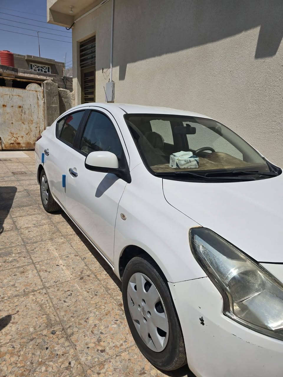 نيسان صني ٢٠٢٢ اربيل سنويه بدايه شهر ١٢ تنتهي السياره ماشيه ٦٥ الف تبريد ثلج تايرات جدد مكينه كير مكفوله بالنسبه للبدي بيه باردات بسيطه جدا والباب الخلف العبري نص من عنده مصبوغ وقليل من الداير السعر ١٠٠ العنوان البصره التنومه حي الجواديين الهاتف *********** البصرة, العراق
