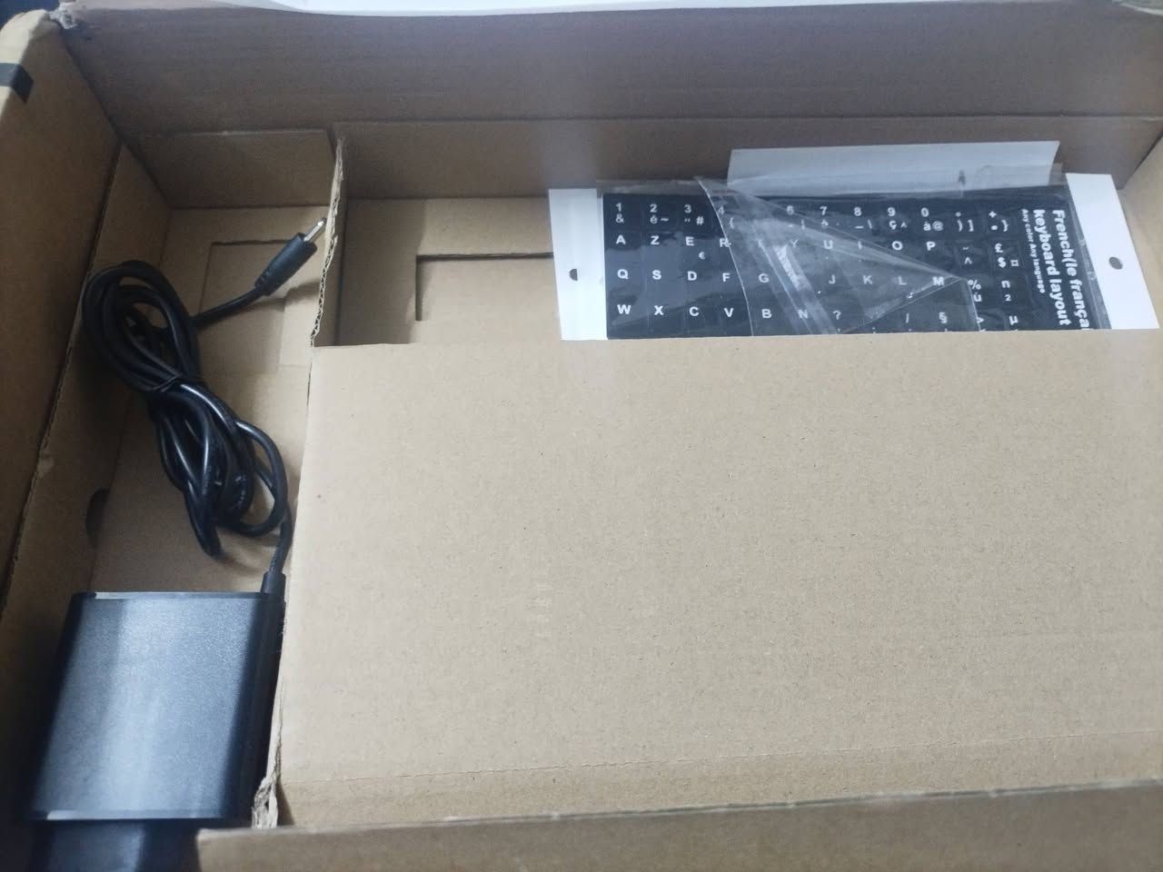 بسم الله ارحمن الرحيم
سلام عليكم 
لابتوب جديد و كامل ملحقات 
ذاكرة 2 تيرا بايت
رام 32 جيجا بايت
لابتوب سريع و بصمة و ويندوز11 برو
سعر عالخاص


**إذا كنت صاحب هذا الإعلان وتريد حذفه لأي سبب، رجاءا أرسل رسالة إلى الدعم الفني**