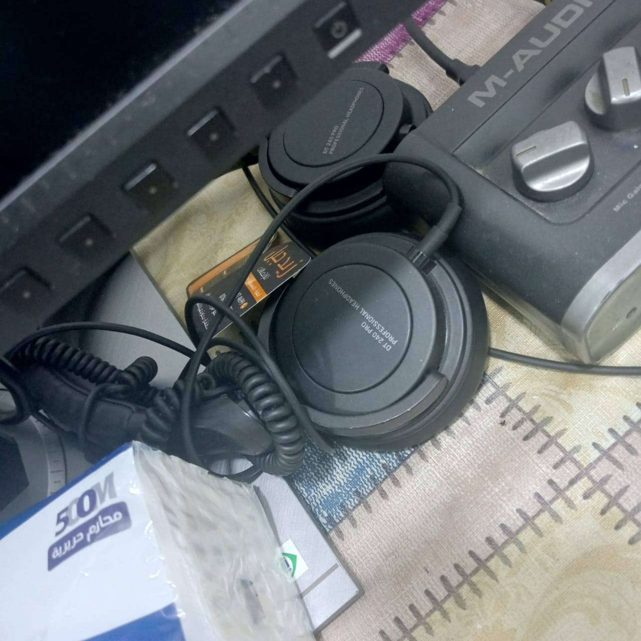 تجميعة كاملة للبيع
احترافية للمونتاج والالعاب والهندسة الصوتية
التواصل واتساب ***********
