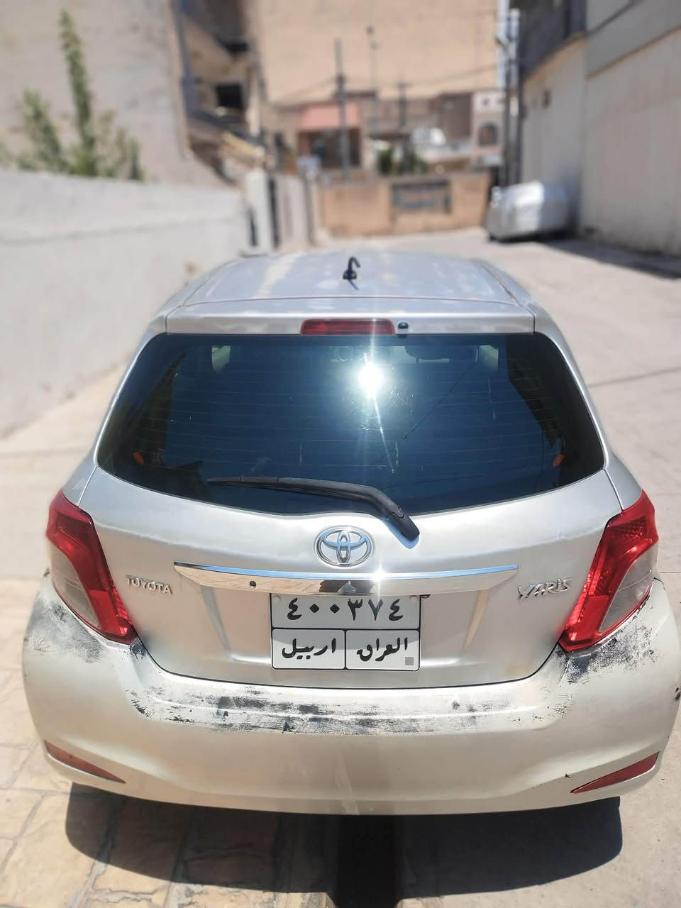 2014
حیزام / سلفەر
پیشی کەمێکی هەیە 
سه‌یاره‌كه‌ بێ كێشه‌یه‌ 
به‌ ناوی خۆمه‌ 
83 وەرەقە مه‌عامه‌له‌

*********** أربيل, العراق
