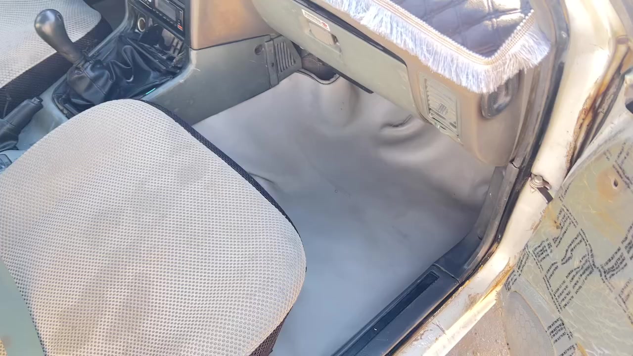 سلام عليكم سياره برنس 95سياره جاهزه  سعر 37 ورقه وبيه مجال ولستفسار ***********
