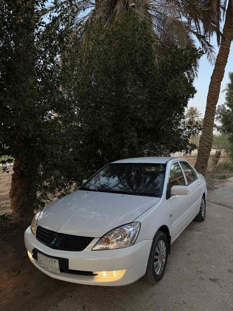 لانسر 2010 للبيع
بيها صبغ جاملغ وبنيد ودواير الجاملغات الخلفيه 
مكينه وكير شرط 100/100
تبريد تدفئه كلشي شغال بيها وجاهز 
السعر 73 للتواصل ***********   وتساب
