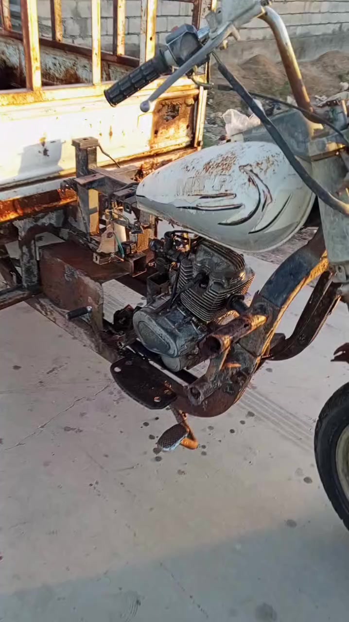 البيع اوراق كامله الماكينه خير من الله بلاش والله 
مكان بعقوبه بهرز الرقم ***********
