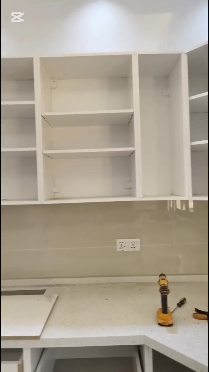 **مطبخك قديم ومزعجك؟ لا تشيل هم.. جدده ويانا في "شناشيل"! ✨🛠️**
إذا مطبخك تعبان أو أبوابك قديمة، لا تفكر تشتري مطبخ جديد وتخسر مبالغ كبيرة. إحنا نغيرلك "اللوك" بالكامل وبأسعار تنافسية جداً! 💰💪
**خدماتنا تشمل:**
✅ **تغيير الواجهات:** متوفر عندنا موديلات وألوان تجنن من أبواب الـ **HDF** التركي والإسباني، تختار منها اللي يناسب ذوقك وبيتك.
✅ **صيانة شاملة:** نصلحلك كل المكسور والخربان في مطبخك.
✅ **تجديد ذكي:** نفتح القديم ونشدلك الجديد بدقة عالية، ونحول مطبخك لمكان عصري ومريح.
**ليش تختار "شناشيل"؟**
🔹 عملنا دقيق وسريع.
🔹 أسعارنا تنافس الجميع.
🔹 نصلكم لأخذ القياسات والاستشارة مجاناً في البصرة.
📞 **للحجز والاستفسار:**
اتصل بنا أو راسلنا عبر الواتساب: ***************
**شناشيل.. بيتك يستحق الأجمل!** ❤️
.
.
#شناشيل #ديكورات_البصرة #تجديد_مطابخ #نجارة_البصرة #مطابخ_مودرن #بصرة #نجارة #أثاث_حسب_الطلب #أبواب_HDF
