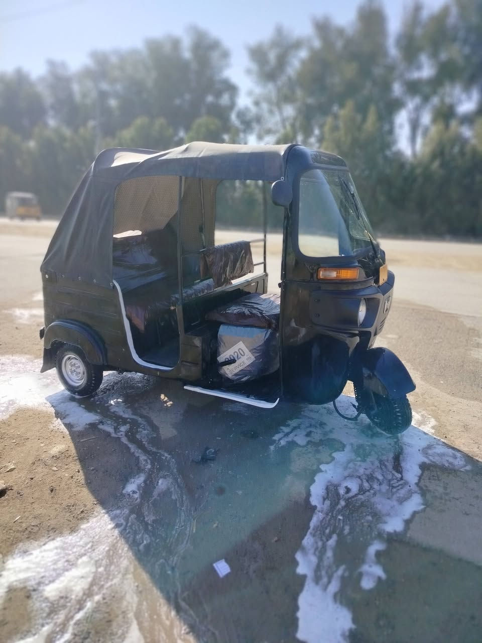 للبيع 2020شهر 10بسمي مشروع وطني تكتك نظيفه وجاهزه وما ناقصه برقي محرك ناعم كشر نضيف وصافي  جاهزه مجهزه وتصير من نصيبه بالعافيه عليه مكان ناصريه شراي يتصل *********** خاص ماكو والسعر مناسب
