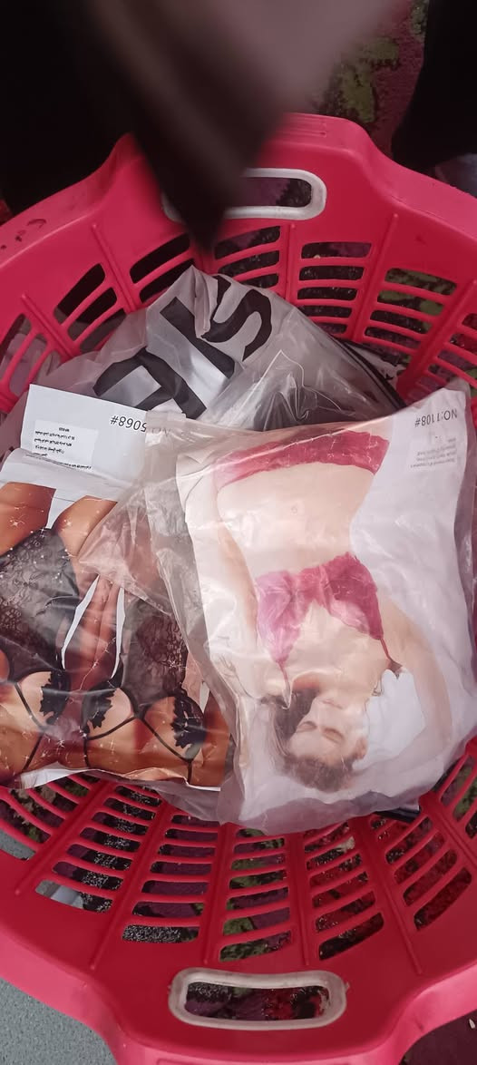 مرحبا عندي غراض متجر سديتة للبيع تريدون شعلة تريدون مفرد سكارف احمر فرو 10 قطع+ كوتات 10 قطع+ لانجري حدود 15 قطعة +  مكياج متنوع + اكسسسوارات عنوان بغداد البياع الشرطة الخامسة


**إذا كنت صاحب هذا الإعلان وتريد حذفه لأي سبب، رجاءا أرسل رسالة إلى الدعم الفني**