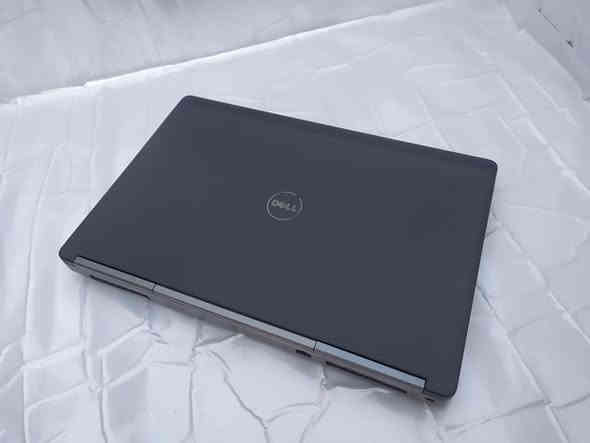 لابتوب Dell Precision 7710

معالج Core i7 الجيل السادس فئة HQ 

الرام 16 GB قابل للتطوير

الهارد 512 SSD قابل للتطوير 

حجم الشاشة 17 Inch دقة FHD

كارت الشاشة الداخلي 8 GB 
ويحتوي على كارت شاشه خارجي حجم 2 GB نوعه AMD FirePro W5170M 

البطارية من 2ونص الى 3ونص ساعة وانطي ضمان ساعة كاملة فما فوق 

الملحقات : الشاحنة الاصلية 180 واط

نظافه اللابتوب موضحة بالصور 
واللابتوب مناسب للالعاب والبرامج الهندسية والتصاميم والفوتوشوب والدراسة وغيرها 

 وانطي ضمان باللابتوب مدة اسبوع اذا طلع بي اي خلل او عطل ترجعه وتاخذ فلوسك 

عنواني كربلاء المقدسة الحر حي العسكري 
رقم الهاتف ***********
وعندي توصيل لجميع محافظات العراق
سعره 450 الف وبي مجال بسيط للشراي كربلاء
