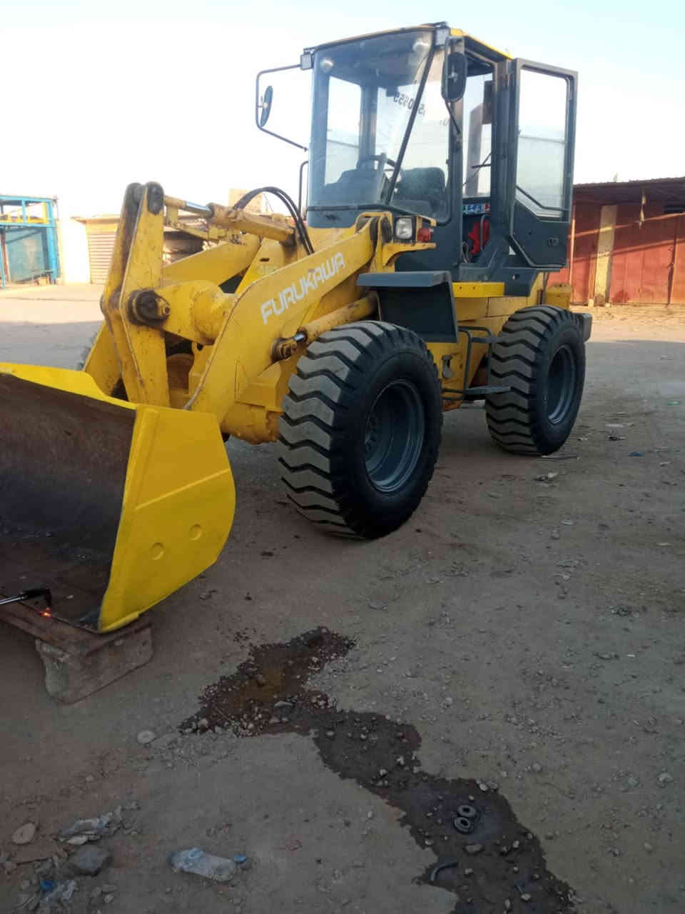 شفل البيع
فاركاوه 310 تـخم تاير
مكفول كفاله عامه
مكان بغداد ***********
