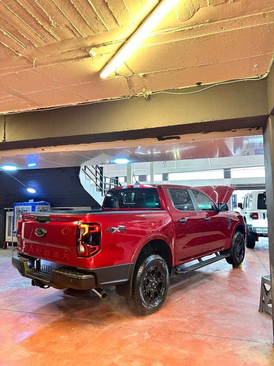 بسم اللّٰه الرحمن الرحيم
بەناوی خودای گەورە 
Ford Ranger 2025 4*4 XLT
فۆرد ڕەنجەر2025دەبل ئەکسل نمونە مواسەفاتی فول فول شەخال 
دەبڵ ئەکسلی تۆماتیک
گێڕو مەکینە بە شەرت 4 پستۆن تۆربۆ 
کامێراو  شاشە  گەورە  و ڕادار پشتو پیش  ئەوتۆ ستۆپ لایت  لید بەگ  لایت لید کامیرا  حاسە  ئەوتۆ  ستۆپ 
ڕاداری خەتی جادە کوشن کارەبایبی  موبایل شەحنکەرەوە  شەخالیشە سەیارەکە فول مواسەفاتە بی بۆیاخە بی تەحدیلە  
 رۆیشتنی سەیارکە ٢ مایل بەبی ناو گرتن سەیارەکە زۆر جوان و پاکە  
یەعنی پشت و پێش کەپس ✅ 
ناونیشان ڕانیە  سەیارەکە کاتیە 3 مانگی لەگەلە  کاتی نەشکاوە
ژم /*********** کۆرەک فایبەر وەتسەپ رانية, السليمانية
