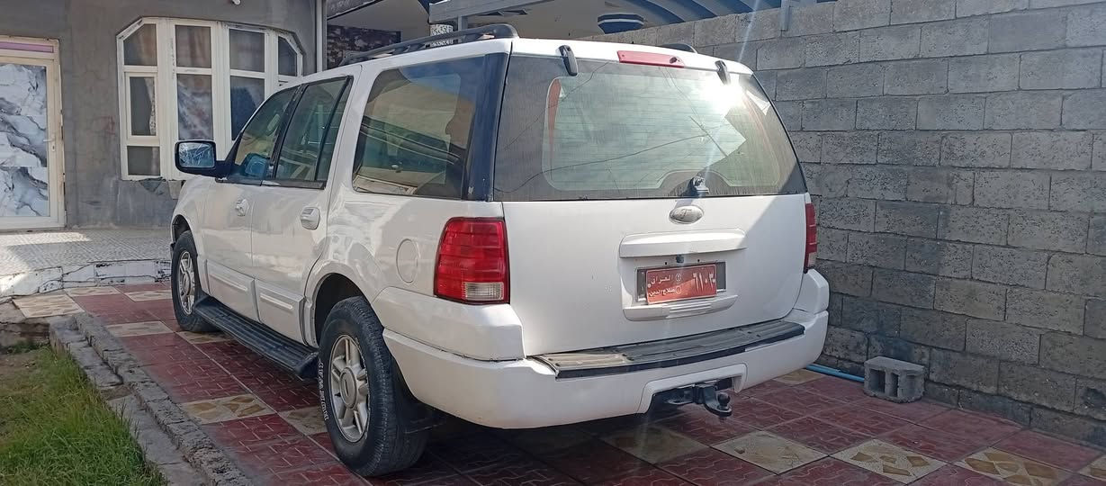 سلام عليكم سياره فورت اكس عالي موديل 2005 سياره نضيفه مصبوغه جماليه فقط رقم صلاحالدين صدامي صاحبها موجود يمي. 
بيها مكينه محور مال ملكه (3000)
سياره كلها نضيفه صدر معا تايرات نضافتهن (75)
والستفسار على هاذا رقم او واتساب ***********
سعر سياره وقابل لتوافض 63
