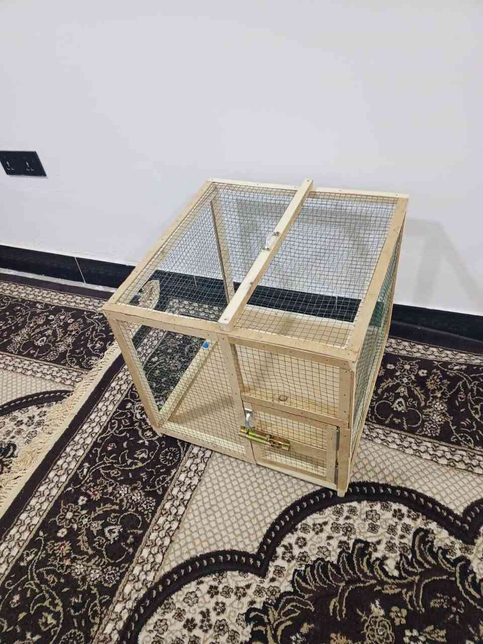 قفص🛖طيور🦜 للبيع💵 جديد ✨غير مستخدم نهائياً للاستفسار🤷 اكثر ارسل🗞️📰 رساله الى الحساب Abd Almunam Alrawi  او اتصل 📱على الرقم ***********☎️📞
