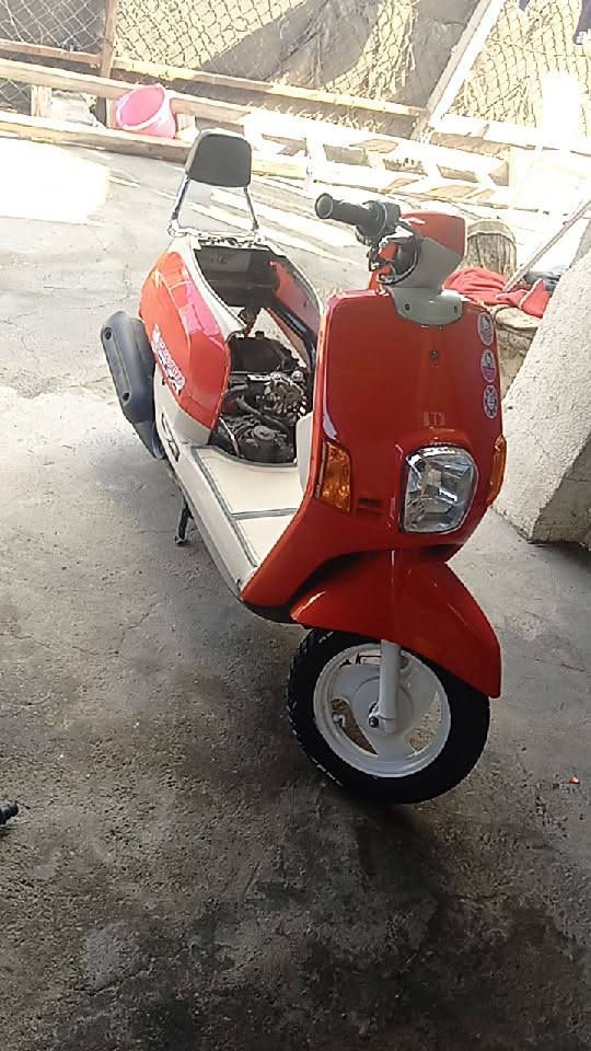 سلام عليكم بوليس موديل 2007 

بوشة 55 مشيفة رياضي كفرات مبدلة ام الختم 

داخل بلادي كريمي 
كلاجات بلادي 
دراجة اي نقص مابيهة   مال جناي 
شرط معدل 100/110 
مكاني شهداء سيف سعد 
سعر 675وبيهة مجال حك الجية 
*********** وتساب مو شراي لا تجي بروح امك وذا اكو مراوس وينطي فرق.
