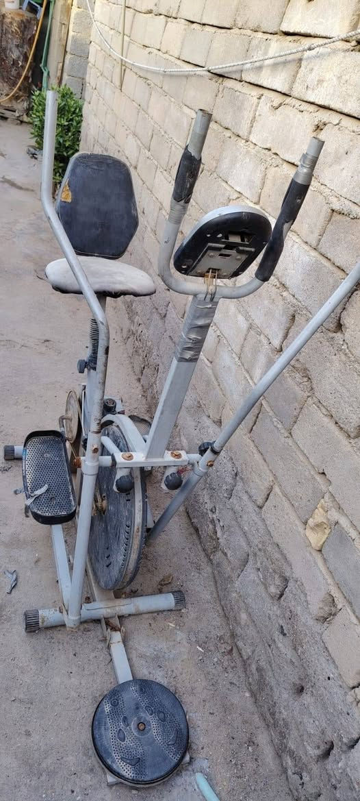 سلام عليكم بايسكل رياضي البيع 20 رقم الهاتف *********** غير متواجد عله الفيس
