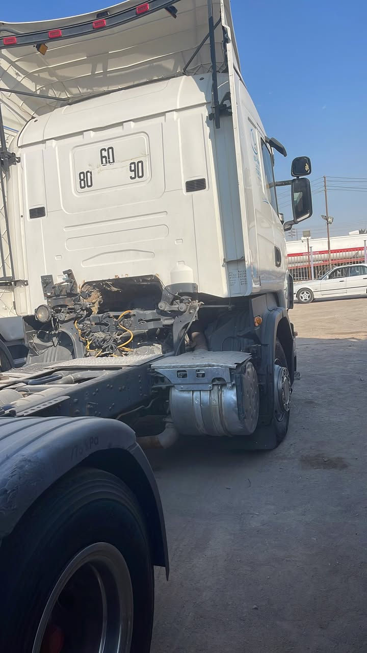 سكانيا موديل 2007
محرك اربع خطوط جديد كير عادي 
باسم كرردي تريد تحويل تريد وكالة سنويه نافذة 
سياره جاهزة للعمل تخم تاير مربوطة فلات محلي مزوج 
العربانة ما موجوده ورها عربانه اوربية هم للبيع السعر هيه والعربانه 190 بدون عربانه 150 وقابل للتفاوض رقم الموبايل *********** العنوان بصره خور الزبير
