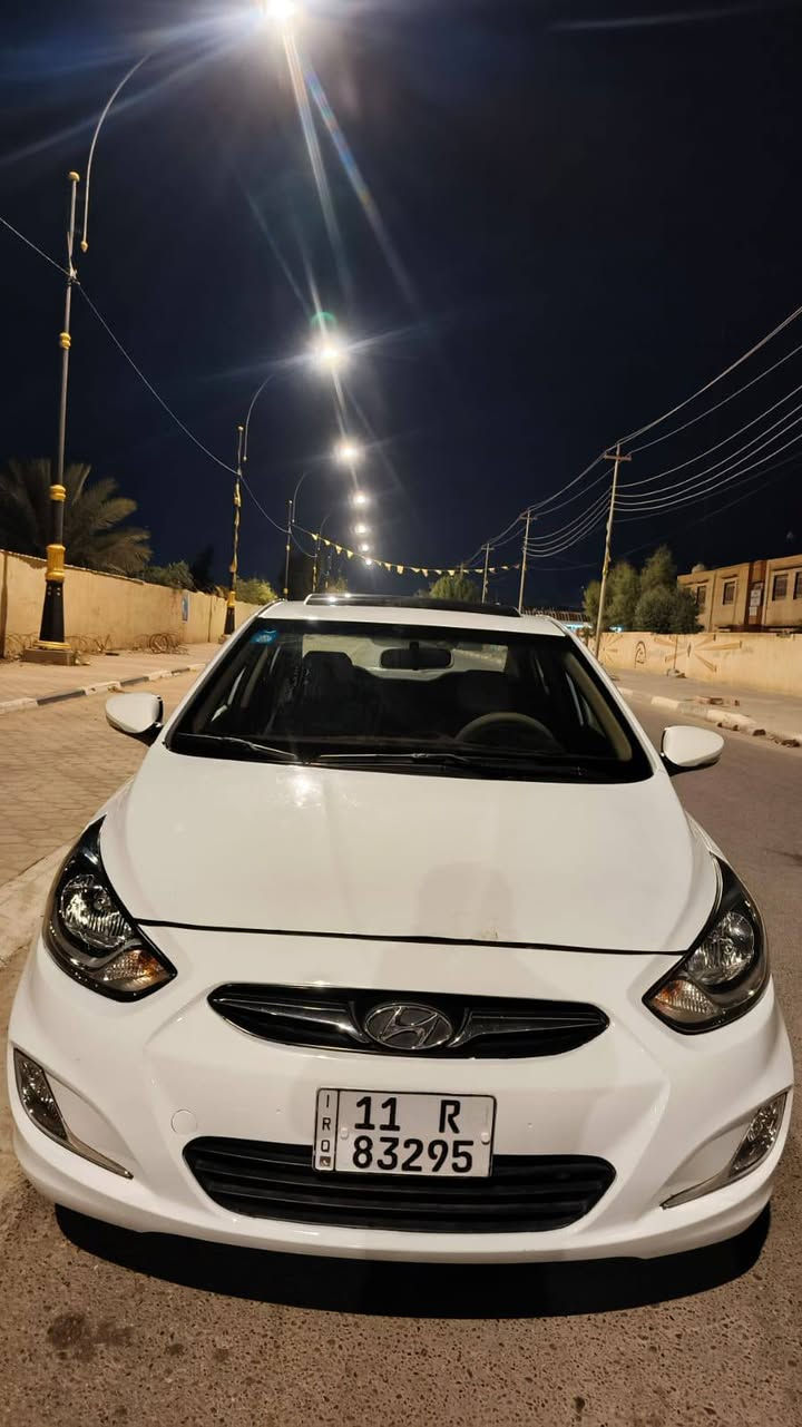 السلام عليكم 
اكسنت 2015
مكينه 1600
قطرتين 
ماشيه 132
صبغ بنيد فقط بدون دواخل 
السعر 98
مكاني كربلاء الحسينيه 
***********
