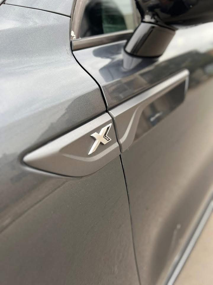 🔥 للبيع 🔥

🚘 كيا سورنتو X-LINE – وارد أمريكي
📅 موديل 2022
📍 الرقم: بغداد
📊 العداد: 30 ألف Mile حقيقي

✅ الضرر: بابين جهة السائق فقط
✅ باقي السيارة كفالة عامة

⸻

💎 المواصفات الكاملة:
• محرك 2500cc – نظام دفع رباعي (فورويل)
• بصمة + تشغيل عن بُعد
• داخلية جلد فاخرة + كراسي كهرباء
• تدفئة مقاعد
• 7 ركاب
• تبريد (تحكم منفصل)
• مرايا كهرباء مع إشارات
• ليدات نهارية أمامية وخلفية
• شاشة لمس للتحكم بالتبريد
• نظام إعادة تشغيل (Start/Stop)
• 5 Drive Modes:
• Sport
• Eco
• Smart
• Comfort
• Snow
• تحكم كامل من الستيرن
• رادارات أمامية وجانبية للسلامة

📍 الموقع: بغداد
💰 السعر: 22,900 دولار (قابل للتفاوض للجادين)

📞 للاستفسار والتفاصيل أكثر الاتصال أو واتساب:
***********

سيارة نظيفة جداً ومناسبة للعائلة والسفر، مواصفات عالية وسعر منافس 🔥
