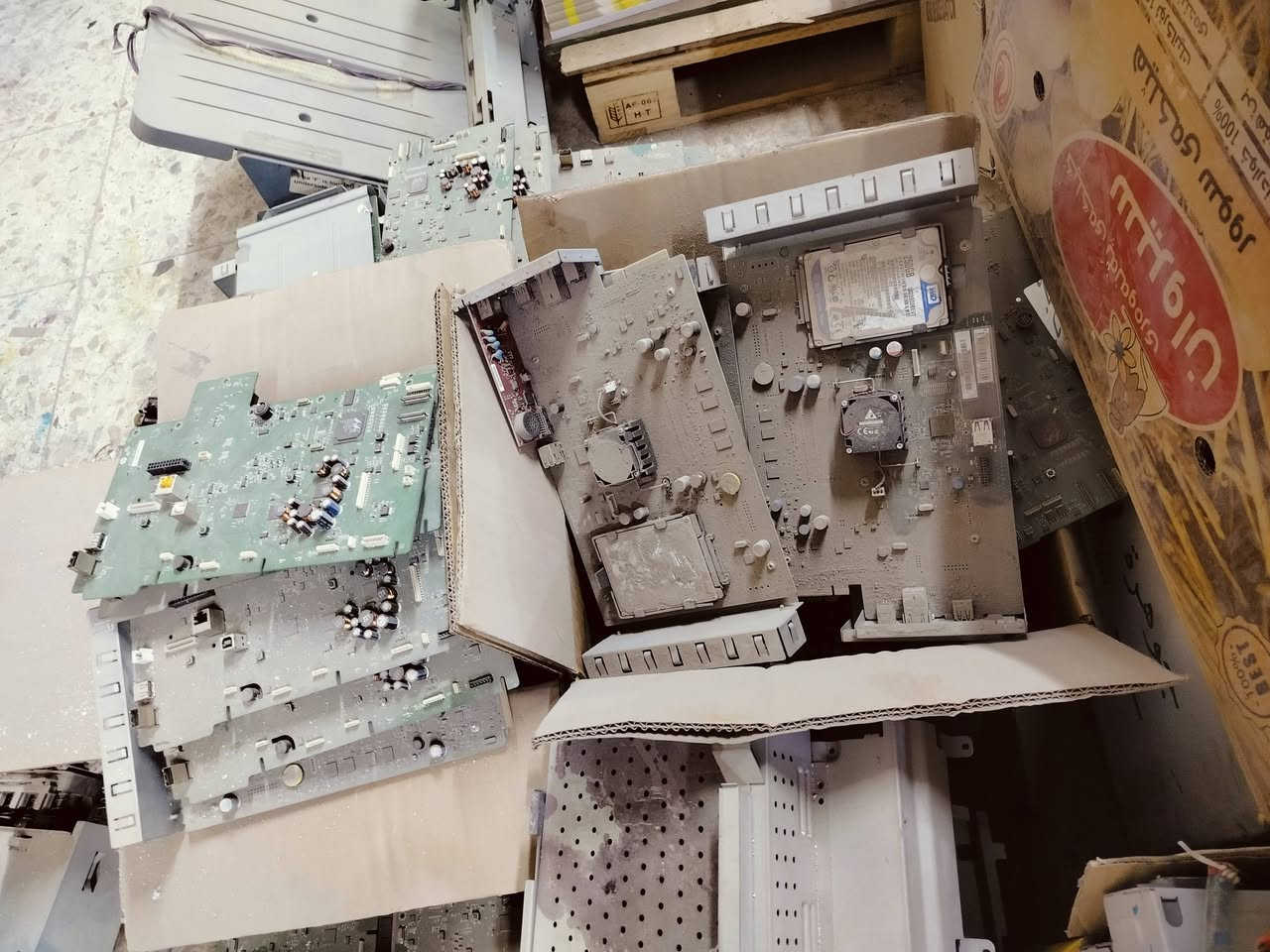 📢 وفرنا كل قطع غيار طابعات hp الأصلية والبديلة!
ومتوفر شواصي طابعة 585 hp 
إذا عندك طابعة أو تشتغل بصيانتها 🔧
راح نوفّرلك كلشي تحتاجه وبأسعار منافسة 💯
✅ بوردات (Main Board)
✅ شاشات (Display)
✅ سكانر كامل
✅ منظومة الأحبار (Tank System + Head)
✅ ماسحة ويب
✅ باور سبلاي (Power)
✅ أي قطعة تحتاجها… موجودة!
💰 أسعار جملة ومفرد مناسبة جداً 
🚚 تجهيز سريع داخل بغداد والمحافظات

📲 راسلنا خاص أو واتساب ونساعدك فوراً


**إذا كنت صاحب هذا الإعلان وتريد حذفه لأي سبب، رجاءا أرسل رسالة إلى الدعم الفني**