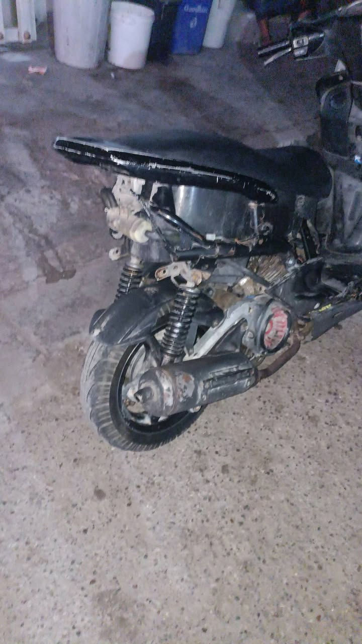 سكنس نثيه 110 كلشي مابيهه تشتغل خير من الله سعرهه 250
مكاني بلديات شارع الكاشي هذا رقمي ***********
دراجه مرتبه مال شيوخ
