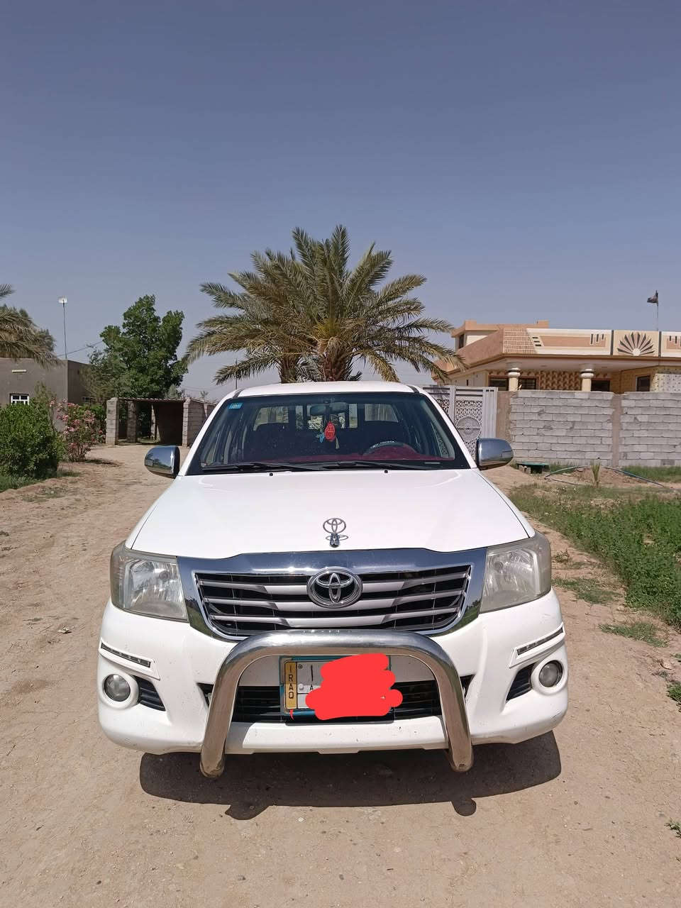 السلام وعليكم
تيوتا هيلوكس موديل ٢٠١٤ شاصي ١٩ كير عادي
سنويه لل٢٩ تبريد ثلج المحرك جيد مرتبه وجاهزه مال جناي تحويل ثاني يوم 
السياره بيها ٣ قطع بابين تبديل شركه وجاملغ امامي  وجاملغ خلفي بس صبغ وبيها شويه بارد بالقماره 
السونار مرفق مع الصور 
للأستفسار اتصل على الرقم ***********
