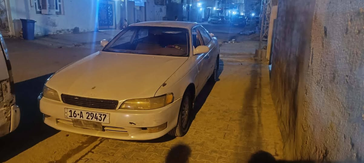 من رخصت ابو الكروب مارك كفاله من الكص مديل ٩٣ رقم انكليزي تحويل ثاني يوم تبريد ثلج حداديه جديد مكينه بطه خير من الله نضيف سياره احلا من صوره السعر ٤٥ وبيهه مجال ***********
