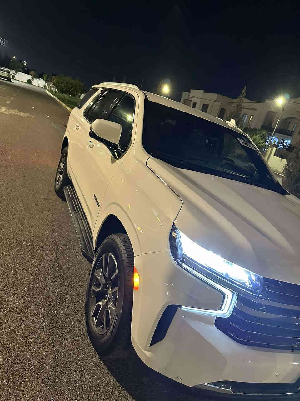 ‎سلام عليك اخوان.  للبيع 🧿
Tahoe   2023   LT 1 
‎موديل    2023
‎سيارة  ماشي حقيق     18000  mil
الضرر جانبي تبديل بابين 
ايربلك فقط جانبي
‎   مواصفات     فول   LT  1
‎محرك  8  سلندر  مرغوب    5.3
‎ دبل اكسل    4*4
‎سندوك شفط
‎سماعات نوع  bose
‎5   كاميرة
‎رادار
‎كشنات   هزة
‎كشنات  حار  و ميموري  جلد
‎تشغيل عن بعد 
شاشة كبير
‎لايتات زينون متحرك 
‎حساس 360
‎سيارة  موجوده في  الموصل    رقم   كاتي      ترقيم شمالي          
 سعر  405 🔥🔥🔥
مكان سيارة موصل  
‎  فايبر. و وتساب.    
***********
