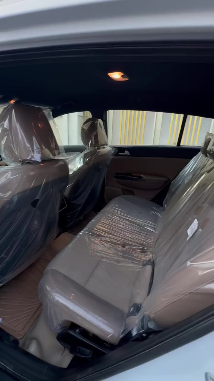 السلام عليكم للبيع سبورتج 2021
سياره مكفوله كفاله عامه سياره كلش جديده مابيه اي نقص مابيه جاهزه على اخر حبايه رايده 195 وبيه مجال حك جيه ***********رقمي سياره ماشيه 70 الف
