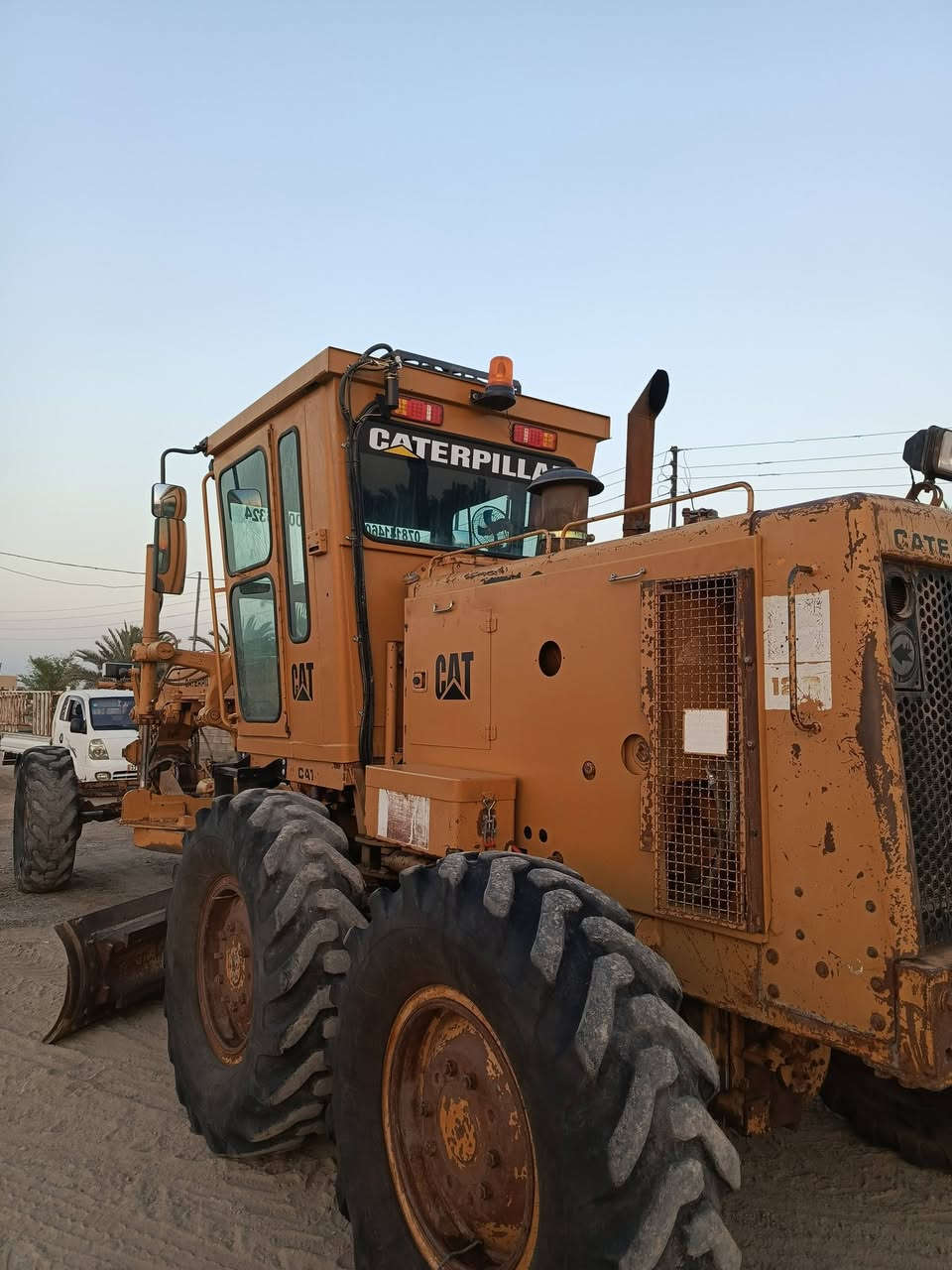 سلام عليكم كريدر للبيع موديل 82 ام الشاشة رقم بغداد انكليزي بلادية محرك بم طويل خير من الله جاهزة للعمل
 العنوان بغداد
رقم الهاتف: ***********
كورك:***********
