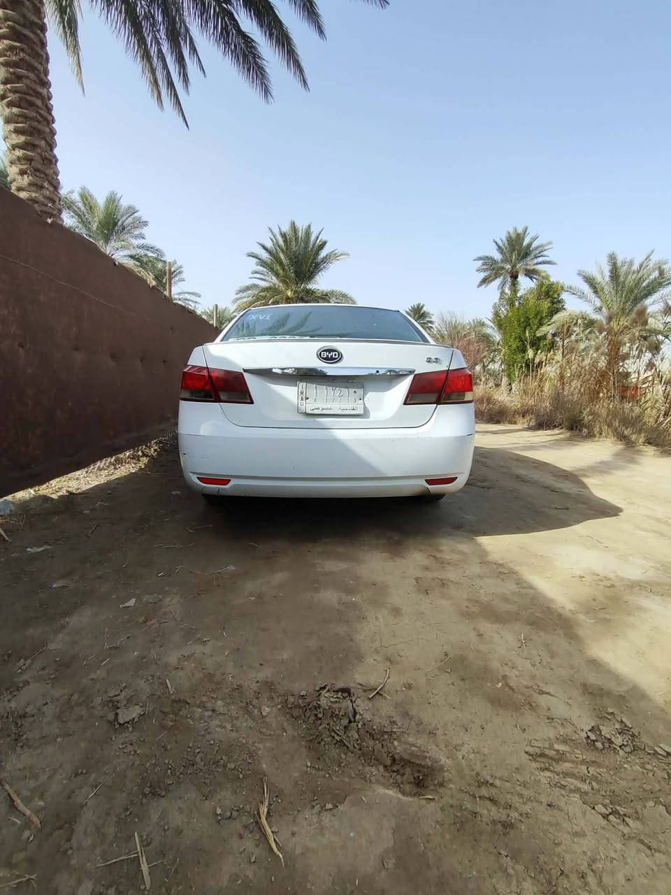 سلام عليكم بيوايدي للبيع 2013رقم قادسيةمكينة وكير خير من اللةمكان الحلة الاستفسار ***********
