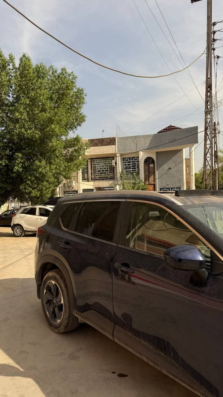 السلام عليكم
سيارة نيسان روج 2024 

الفئة : SV
المحرك : 1500 تيربو 

الايرباكات : سليمة 

الحادث : كما موضح بالصور 

اللوحة : موقت تترقم جميع محافظات العراق عدا اقليم كردستان

المسافة المقطوعة : 3 الف ميل فقط 

السعر : 145 قفل 

للاستفسار الاتصال: ‭***********‬
