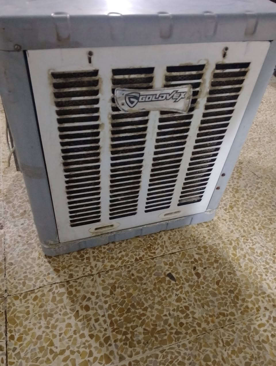 مبرده اثنين ونص ايراني ***********

