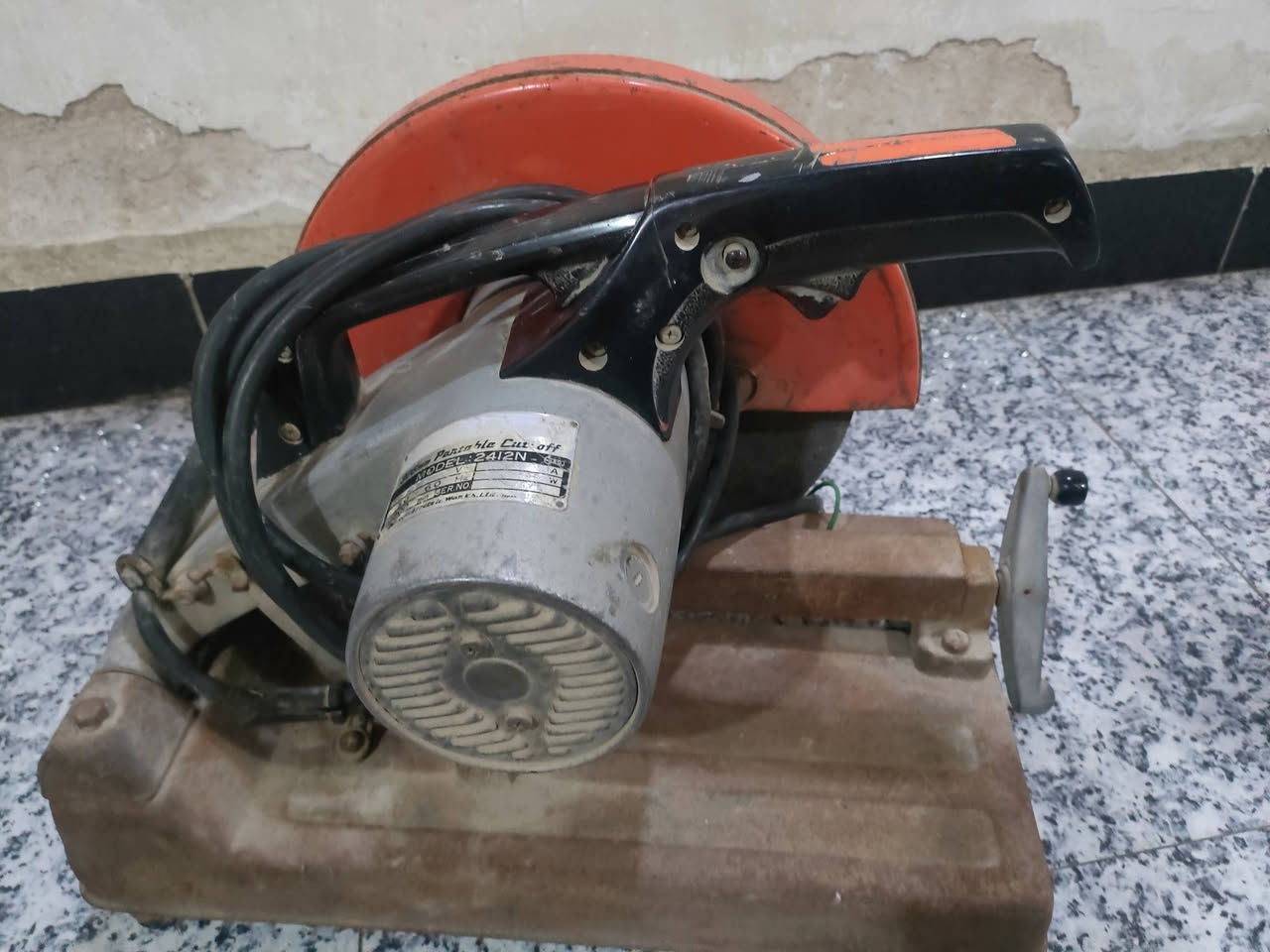 السلام عليكم
كتر ياباني مؤسسة اصلي وكوسرة ماگتة ما ما مفتوحات ابد على البلاد للبيع
***********
