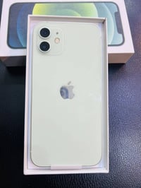 ايفون 12 عادي ذاكرة 128  البطاريه 85  مكاني بغداد كرادة 07727807312