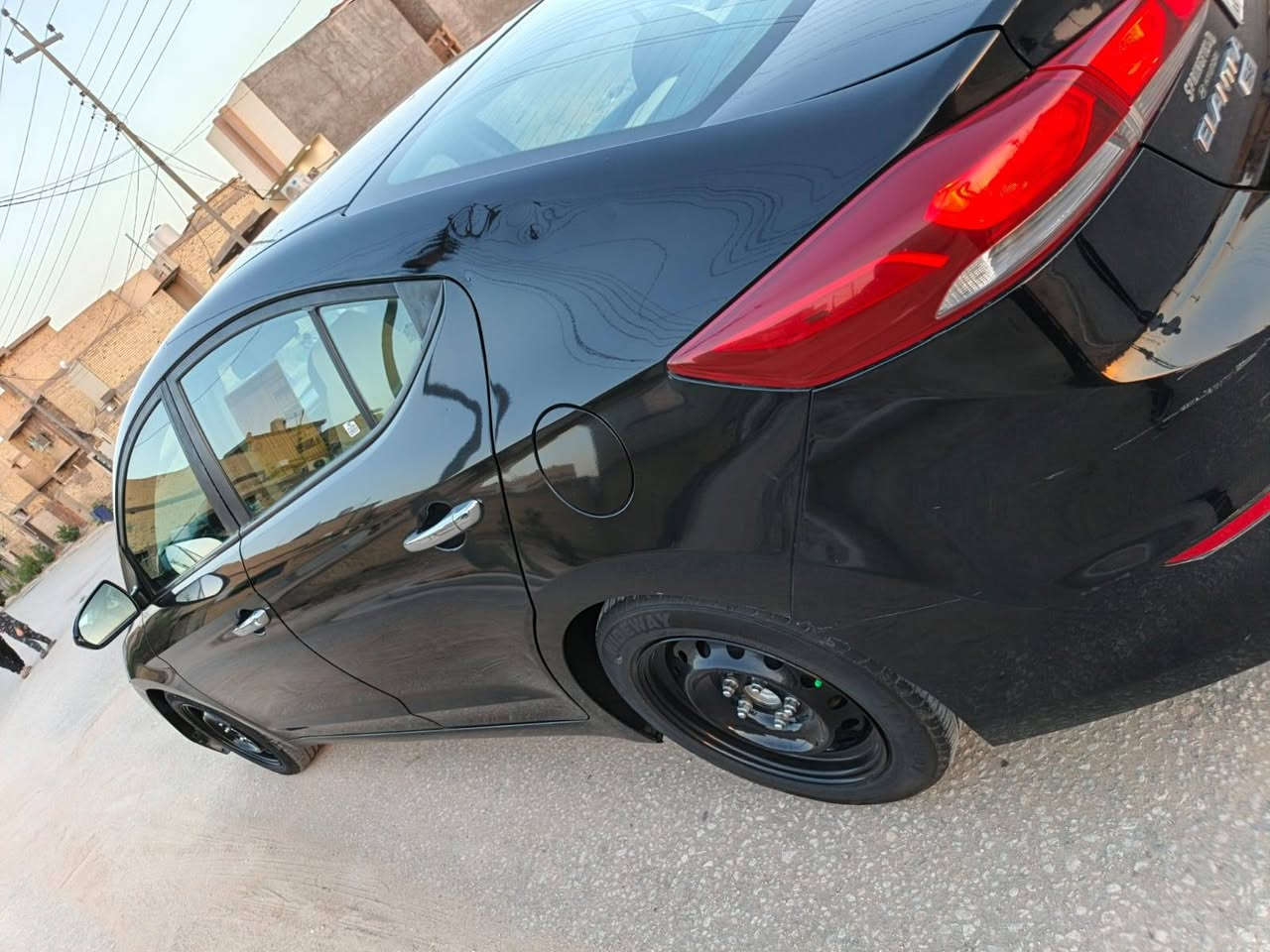 إلنترا موديل ٢٠١٨ وارد صورالحادث معا المنشور حادثه بنيد وجاملغ بدون دواخل وبدون ايرباك السياره تعجب وحلوه جدآ  كيرمحرك تبريد حداديه تايرات باتري كهربائيات كله كفاااله شرط ع فحص ابيع سياره رقم شمالي الجديد تحويل اوكاله حاضر عنوانه كربلاء السعر ١١٣$ 
***********
