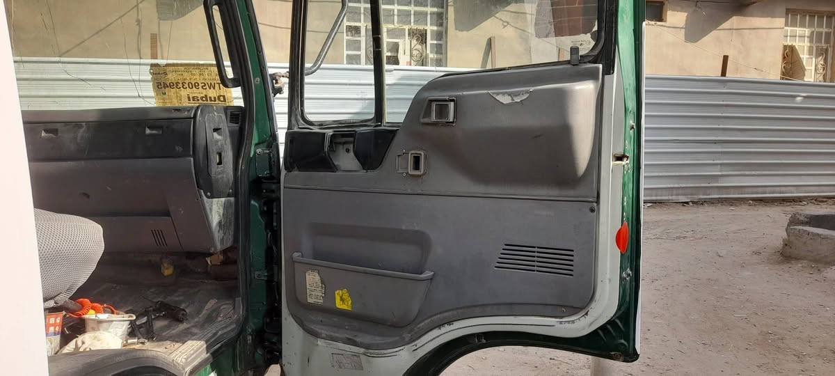 السلام عليكم هينو للبيع موديل ٨٩ رقم دياله مشروع وطني مكينه كير حداديه شاصي كله مكفول السعر ١١٥ وبيه مجال مكاني كربلاء *********** ***********
