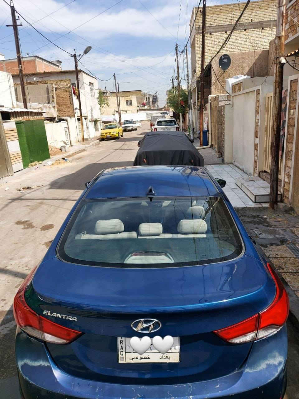 ألنترا 2016 وارد أمريكي ..
‏
‏ضرر 3 قطع (( جاملغ وباب أيمن وارد))
‏.    جاملغ أيسر بالعراق  +  باب السايق مرشوشة كلير .
‏             ((( بدون إيرباك + بدون دواخل )))
‏
‏كير + محرك مكفووول 
‏
‏لون أزرق
‏شاشة + كامرة خلفية + تحكم ستيرن 
‏#بإسمي + رقم بغداد مشروع وطني إلى 2028 .
‏
‏110 ورقة 
‏*********** متوفر واتساب .
