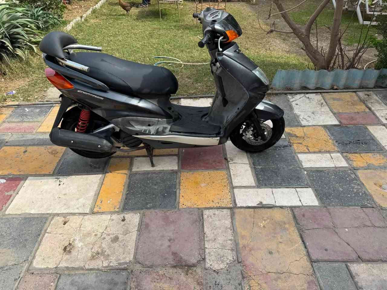 سلام عليكم للبيع سكنس110ياباني الدراجه جديده كل نقص مابيه نكره السعر 800للاستفسار***********بغداد حي القاهره
