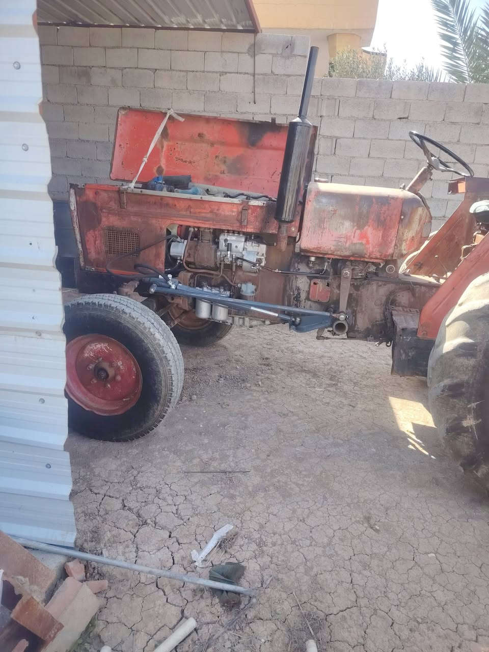 عنتر للبيع بدون أرقام مكاني ديالى ناحيه السلام محرك  وبم ونوزل مجفت جديد صدر نضيف بور ستيرن جديد باتري جديد نكره سلف جهاز رفع تمام تايرات الأمامي نضيف والخلفي جوه النص جاهز لشغل   السعر ٢٨٥٠ وبيها مجال بسيط ***********
