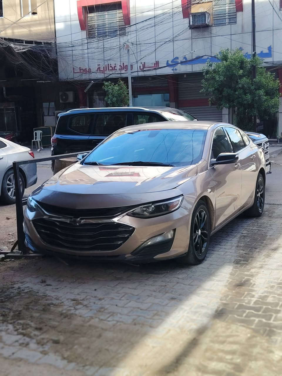 سلام عليكم ماليبو موديل 18 بغداد بسمي ( مراوس فقط)
حادثه جاملغ وبنيد بدون دواخل  ومحدث البجم موديل ٢٤
وعدت صبغ البنيد والجاملغات اثر شخوط
والجاملغ الخالفي صبغ اثر وكعت باب عليه
جراد خياله خفيف كلش وشرط يروح بالبوليش وصمان
كير مبدله زيره مماشي وعندي صورته من مبدله
سياره كلش نضيفه

عنوان بغداد الكرخ
***********

السعر ٩٥ وبيه محال
