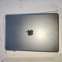 آيباد ٩ • بطارية ٨٥% • كامل ملحقات