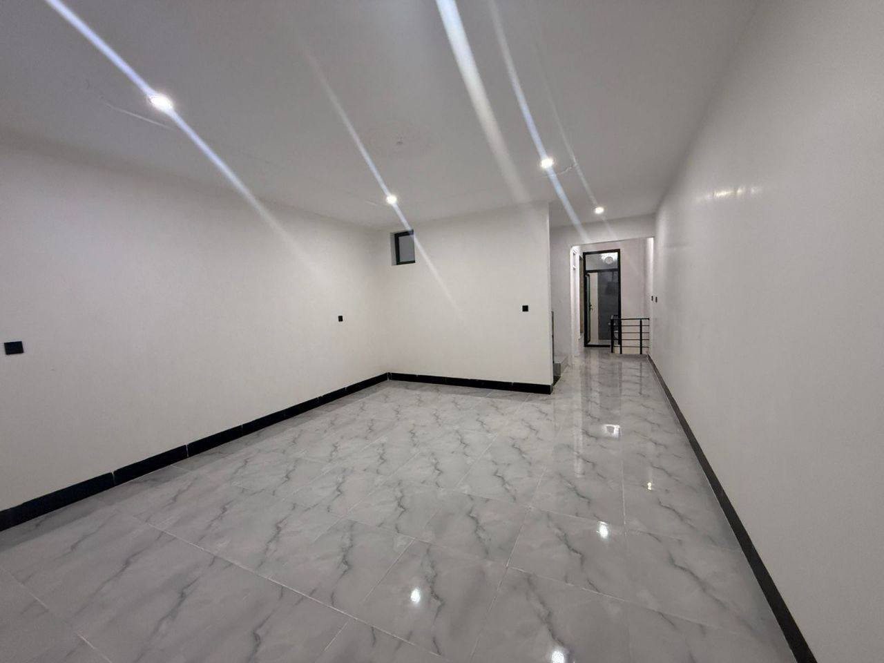 #عقارات_حبيب_علي
🔸سند طابو يتسجل بإسم اي عراقي
📍أربيل-منزل للبيع حي جنار قرب شارع100M ع شارع  15M 
➖مساحة 118M طابقين 
يتكون⤵️
➖3غرف نوم 
➖صاله-مطبخ-مجموعه صحيات-كراج
***********
***********
لمشاهدة الفيديو والسعر والباقي من العروضات ادخل للقناة رابط القناة👇
https://t.me/habeb2ali

#عقارات_اربيل #شقق_للبيع_اربيل #بيو_لبيع_اربيل  #فلل_للبيع_اربيل #مجمعات_سكنية_اربيل
 #عقارات_كردستان  
#استثمار_عقاري_اربيل #عقارات_بغداد_سليمانية_اربيل  #عقارات_شمال_العراق 

7 دفتر 90 ورقه
