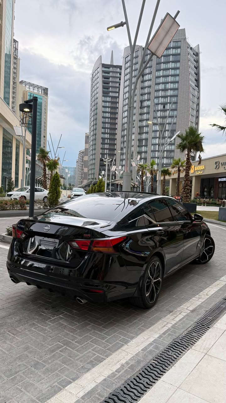 Nissan Altima SR PLUS awd
*********** 
فولل مواسەفەت تەنها سندوقی بۆیاخە لەگەل دوو جێ pdr  بێ ئێرباگ کەمەک ژۆرێی گرتیە  ١٦ هەزار ڕۆیشتیە جاهیزە هیچ مەسرەفی تێدانیە  هەموو شتی بەشەرتە  167$ مەجالەکی زۆر کەم 

1N4BL4CWORN363704

*********** أربيل, العراق

