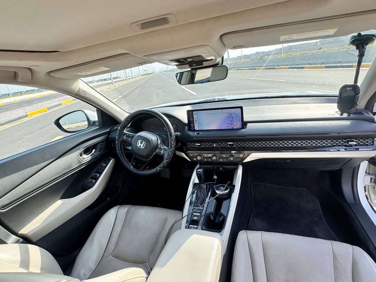 اجمل ما صممت شركة هوندا تخيل بحجم الامبالا من الداخل كعدة رئاسية بمحرك مزدوج. كهرباء وبانزين

بسعرر تنافسي #بسعر__k5

هوندا اكورد 2023  EXL

 رقم بغداد

ماشيه 30.000ميل

مواصفات معروفة EXL

• مكينة هايبرد

• شفتات ستيرن

• شاشة كبيرة

•فتحة سقف

• كاميرا خلفية

• كشنات تدفئة

كشنات ذاكرة

4 وضعيات قيادة

• مانع تصادم

• محدد مسار

• تصحيح مسار

• شفتات بالستيرن

• مثبت سرعة

• مانع انزلاق

• دخول ذكي

قفل ذكي

• إنارة ترحيبية

• هندبريك كهرباء

• حساسات مطر

• أوامر صوتية

. تشغيل عن بعد

وهوايه مواصفات

وبعد بيها هواي مواصفات جاهزة مابيها نقص 

السيارة مكانها سامراء

 حادثها فقط بنيد بدون دواخل بدون ايربك 
اي استفسار اتصال 

‏‭***********
