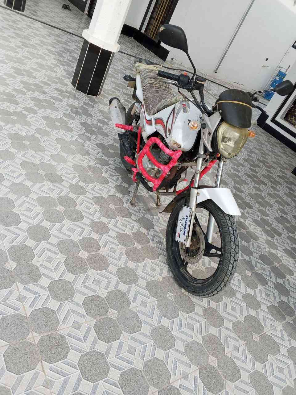 ماطور سنكي البيع موديل 17 مكفول أوراق مابيه سعره 550وبيه مجال مكانه الفرحاتيه
***********
